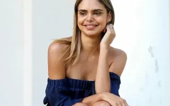 उनी हुन् अष्ट्रेलियालीयन‘गर्लफ्रेन्ड कभरगर्ल’की विजेता मन्था ह्यारिस जो आफूलाई ग्ल्यामर…