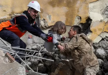 टर्की भूकम्प : १४० घण्टापछि १३ वर्षकी बालिका जीवितै उद्धार