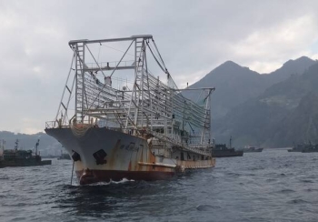 चीनले अनैतिक रुपमा माछा मार्ने गतिविधिलाई द्रुत गतिमा अगाडि बढाउँदै