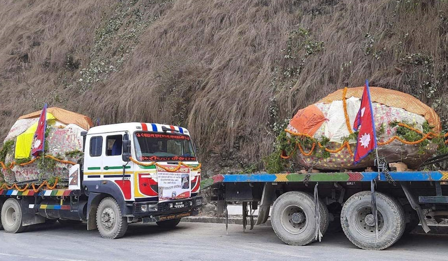 निधिको नेतृत्वमा देवशिला  गोरखपुर पुग्यो, आज अयोध्या पुर्‍याइने