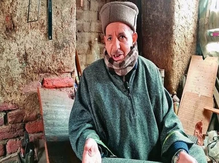 कश्मीरका सन्तूर निर्माण गर्ने गुलाम मुहम्मदलाई पद्मश्री पुरस्कार