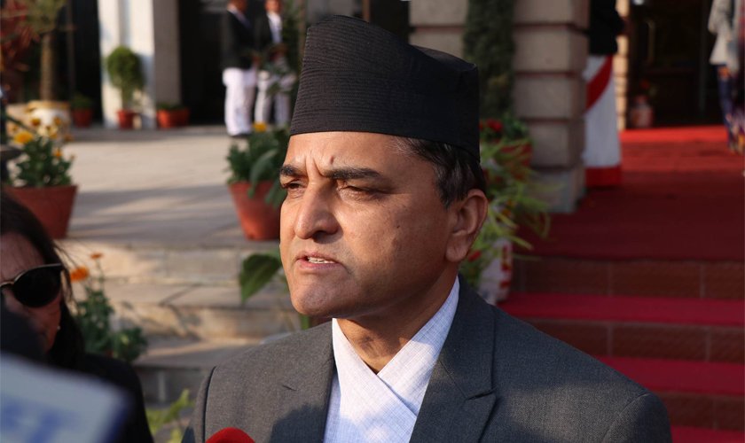 केन्द्रको सत्ता समीकरण जोगिन्छ : योगेश भट्टराई