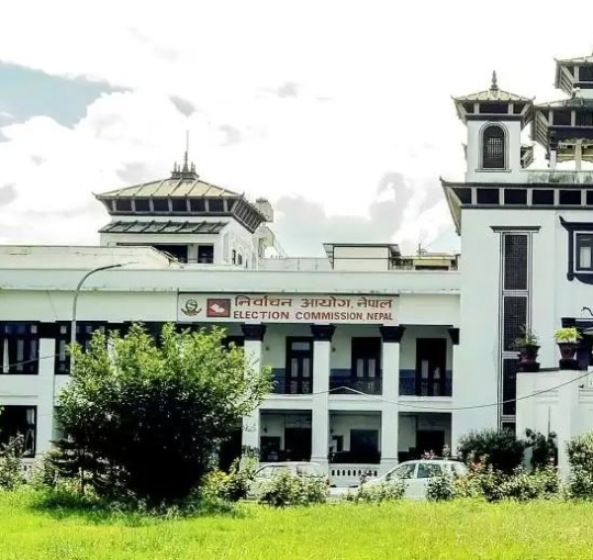 निर्वाचन ७८ दिन बाँकीः राजनीतिक दल र उम्मेदवारले १० वटा मात्रै झण्डा प्रयोग गर्न सक्ने