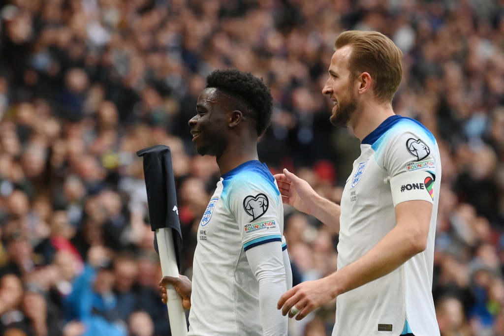 इंग्ल्यान्डले युक्रेनलाई हरायो