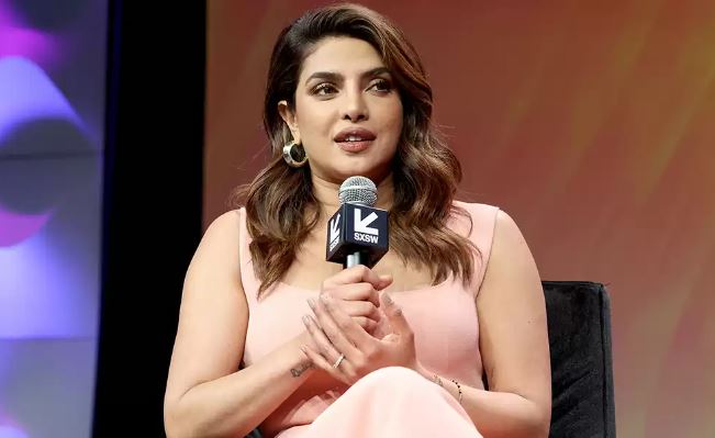 बलिवुडको राजनीतिबाट थाकेकी थिएँः प्रियंका चोपडा