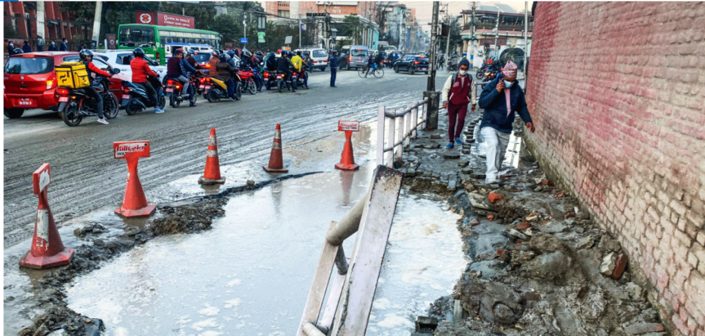 नयाँ पाइपमा चुहावट धेरै भएपछि मेलम्चीको पानी पुरानै प्रणालीबाट