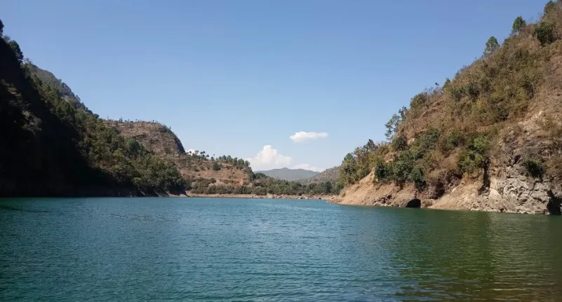 सल्यानको बनगाँड कुपिन्डे दहमा पर्यटकको आकर्षण बढ्दो