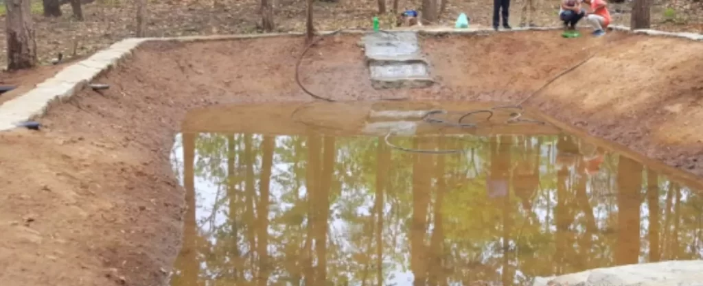 वन्यजन्तुका लागि गोरखामा सामुदायिक वनमा पोखरी निर्माण