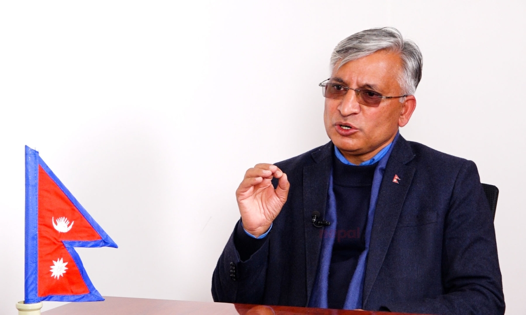 सरकार बनाउने र ढाल्ने खेलमा एमाले नलाग्ने