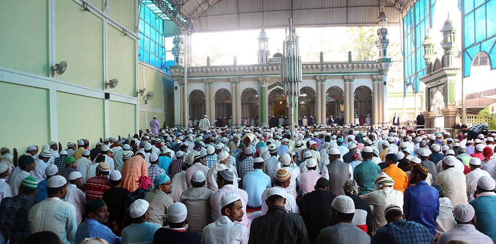 ईस्लाम धर्मावलम्वीहरुले आज इदुलफित्र पर्व मनाउँदै