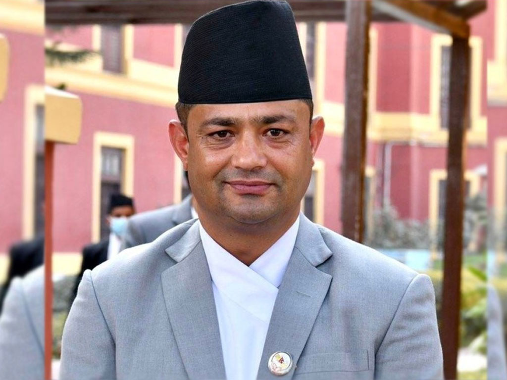 अयोग्य लडाकुलाई पैसा दिने निर्णय फिर्ता नभए जस्तोसुकै कदम उठाउने एमालेको चेतावनी