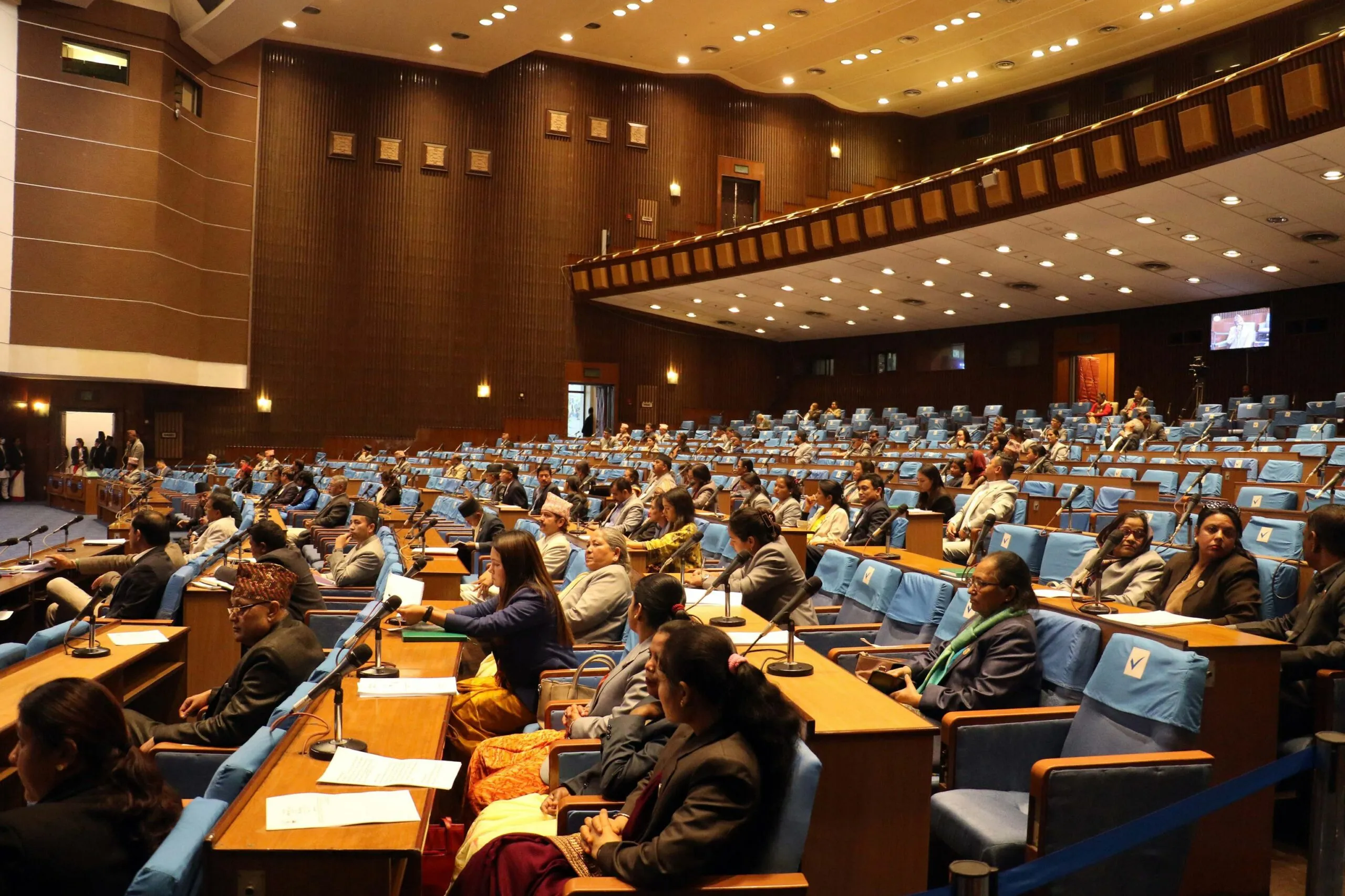 संसद्‌मा सत्ता र प्रतिपक्षी दलका सांसदबीच आरोपप्रत्यारोप