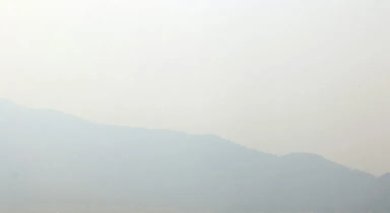 कास्कीमा तुवाँलो लाग्न थालेको एक साताभन्दा बढी हिमशृङ्खला नै देखिँदैनन्