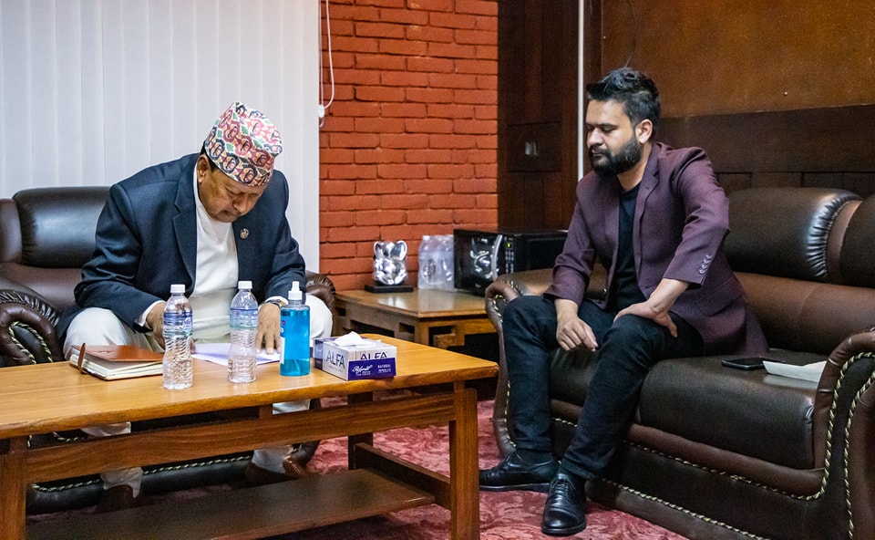 काठमाडौंका ६८ अस्पताल प्रशासन बन्द गराउने मेयर साहको चेतावनी