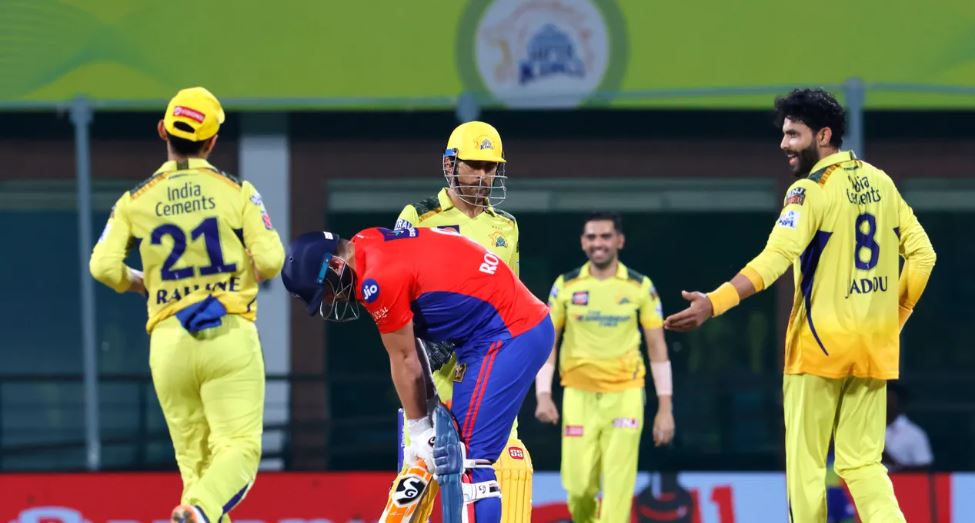 चेन्नई आइपिएल प्लेअफ नजिक, दिल्लीको सम्भावना लगभग समाप्त