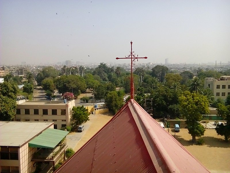 पाकिस्तानको चर्चमा आक्रमण गरेको आरोपमा पक्राउ परेका विरुद्ध मुद्दा दर्ता