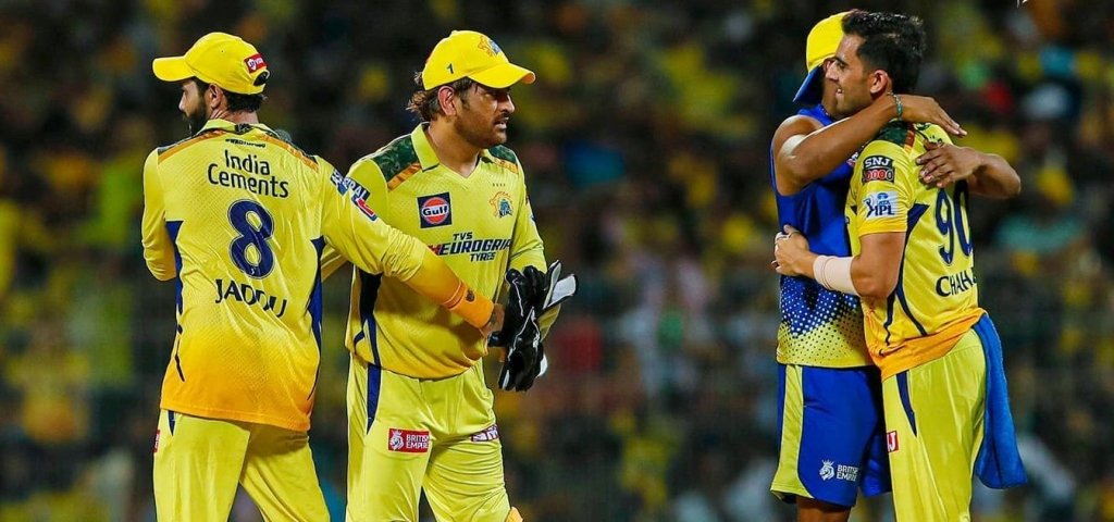 गुजरातलाई हराउदै चेन्नाई फाइनलमा