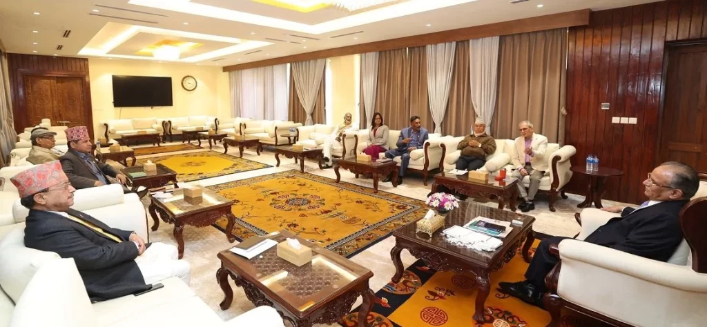 सरकार विस्तारबारे छलफल गर्न गठबन्धनको बैठक आह्वान