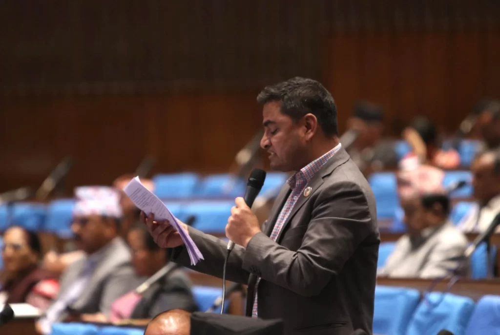 अर्थमन्त्रीलाई प्रदीप पौडेलले भने- यो बजेटले रुपान्तरण गर्न सकिँदैन