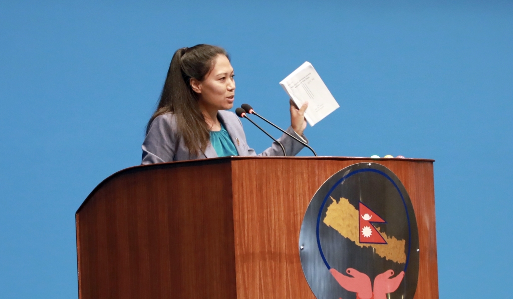 कर नीतिको सशक्त ढंगले विरोध गर्छौं : सांसद श्रेष्ठ