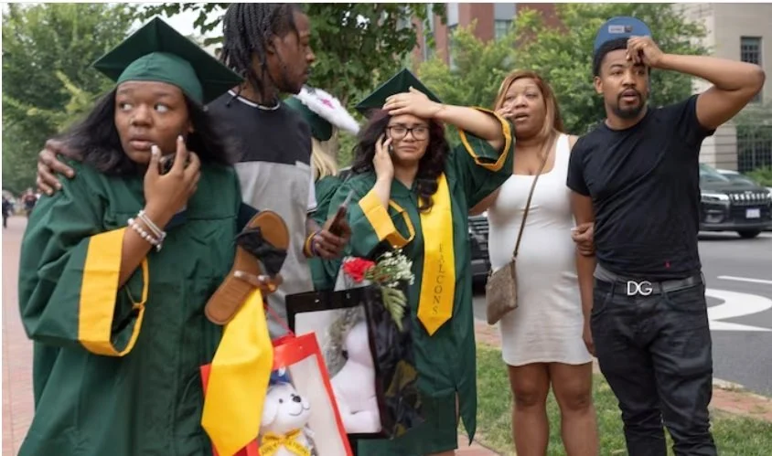 अमेरिकाको एक विद्यालयमा दीक्षान्त समारोह चलिरहँदा बन्दुक आक्रमण, दुई जनाको मृत्यु