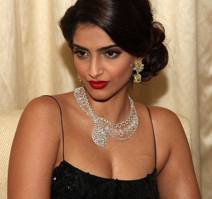 १३ वर्षमै यौन दुव्यर्वहार भोगेकी सोनम