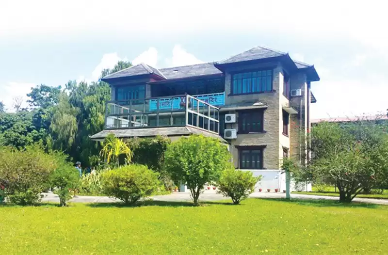 टिकट महँगो भएपछि रत्न मन्दिर छिरेनन् विदेशी