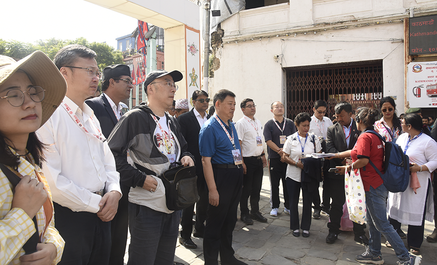 इन्द्रजात्रा हेर्न आइपुगे काठमाडौंमा विदेशी पाहुना