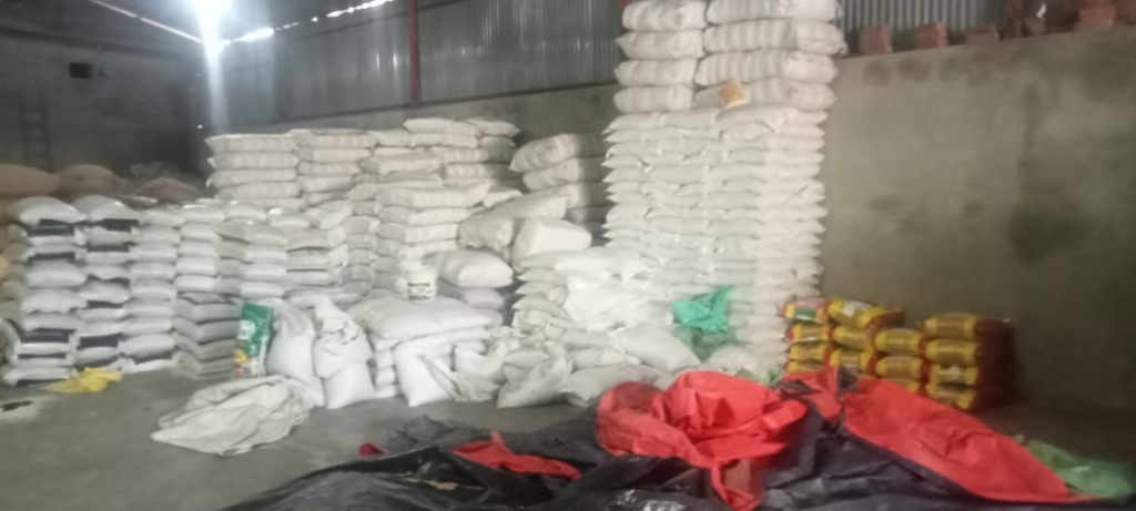 सर्लाही प्रहरीद्वारा ३ सवारीसाधन सहित भन्सार छलीको सामान बरामद