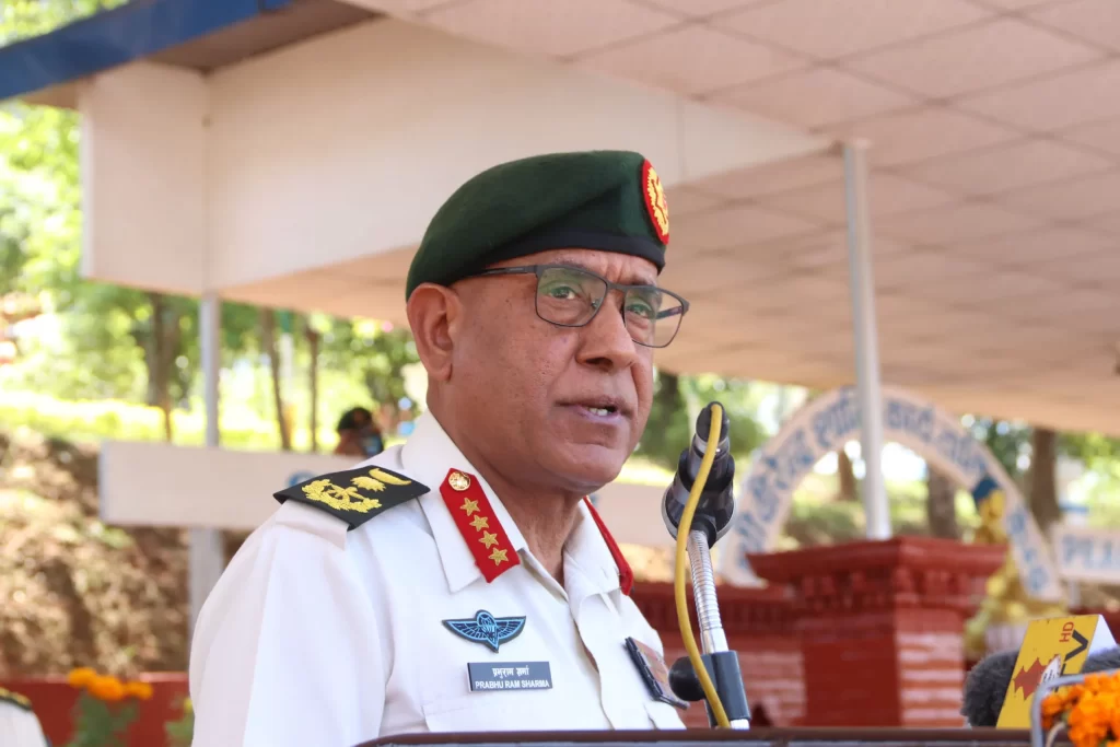 प्रधानसेनापति शर्मा बेलायत भ्रमणमा जाँदै