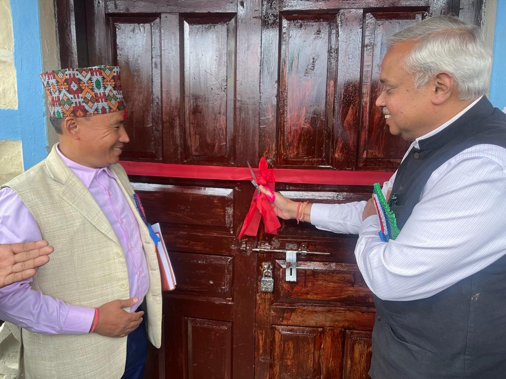दुर्गम क्षेत्रमा निर्मित दुईवटा परियोजनाको संयुक्तरूपमा उद्घाटन