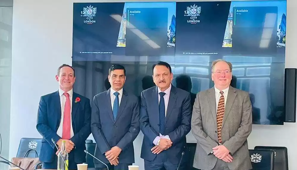 अर्थमन्त्री डा. महत र बेलायतका ट्रेजरीमन्त्री पेनबीच भेटवार्ता