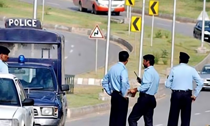 इस्लामावाद प्रहरीले पाकिस्तानमा अवैध रूपमा बसिरहेका ६० भन्दा बढी विदेशीलाई पक्राउ