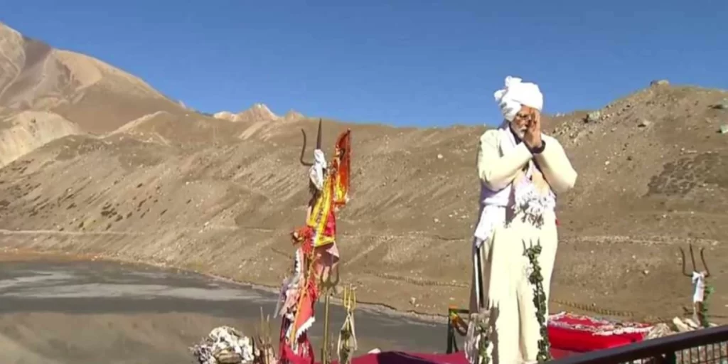 नेपाली भूमीमा भारतीय प्रधानमन्त्री मोदी