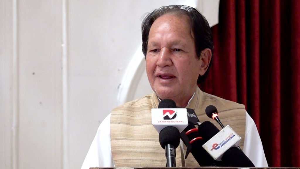 राजनीतिक दलमा आवद्ध भए एनआरएनए चल्दैनः पूर्वपरराष्ट्रमन्त्री खड्का