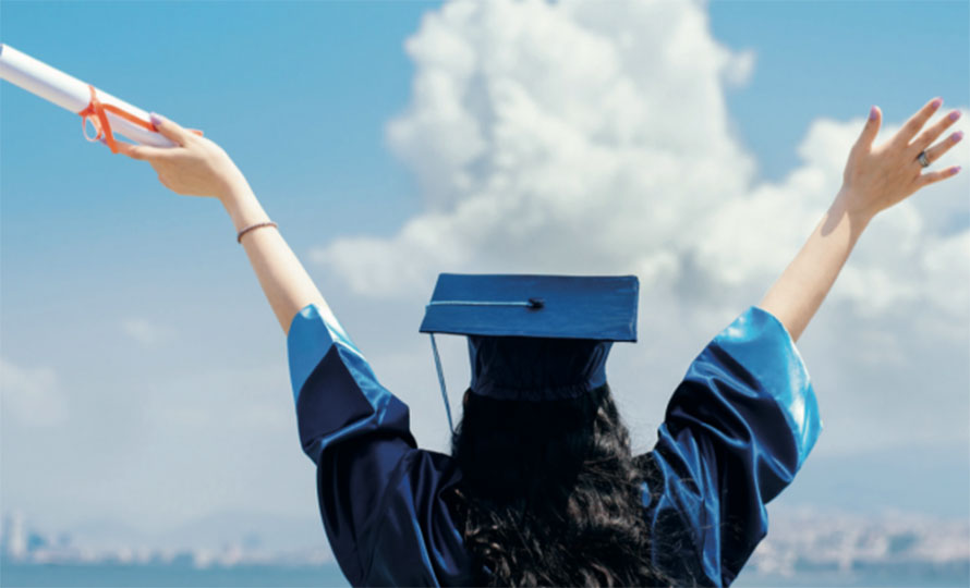 हरेक महिना १० हजार विद्यार्थीले छाड्छन् देश