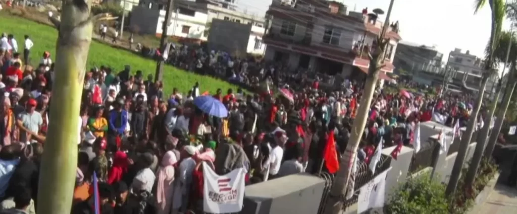 झापामा राजाको कार्यक्रममा दुर्गा प्रसाईँका पक्षमा नाराबाजी