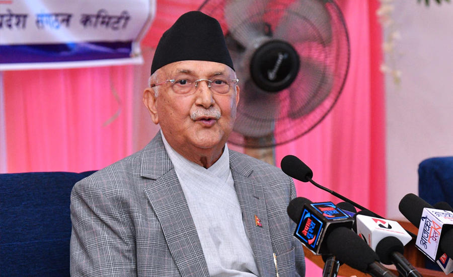 दुर्गा प्रसाईंको कार्यक्रमले काठमाडौं फोहोर मात्र हुन्छ ओली