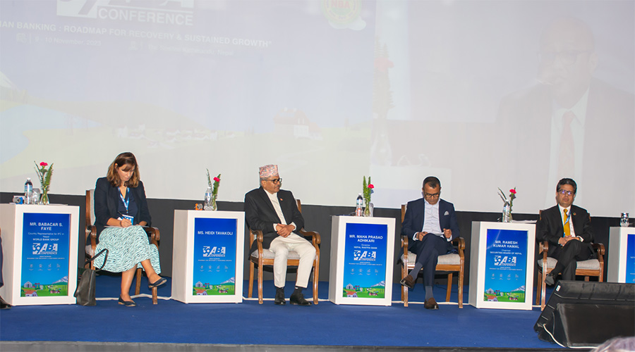 विश्व अर्थतन्त्रमा देखिएको प्रभावका बीच नेपालमा लगानीको वातावरण बनेको छ अर्थमन्त्री