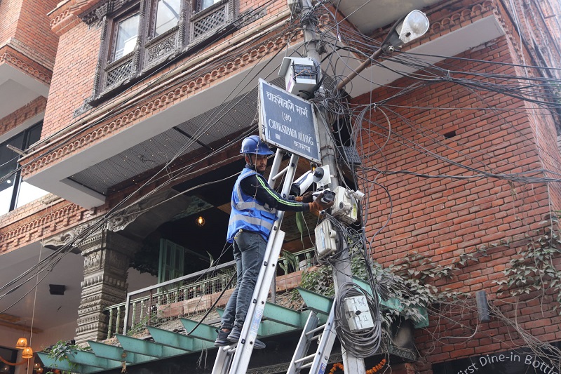 ठमेलका चोकचोकमा सीसीटीभी क्यामेरा जडान शुरु