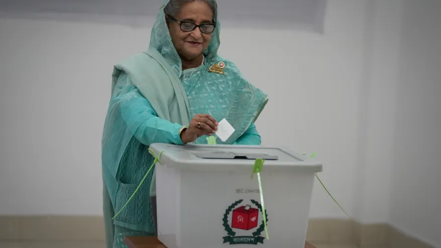 कडा सुरक्षा व्यवस्थाबीच बङ्गलादेशमा मतदान जारी