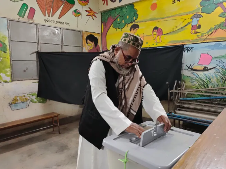 बङ्गलादेश मतदान छिटफुट झडप, एक जनाको मृत्यु