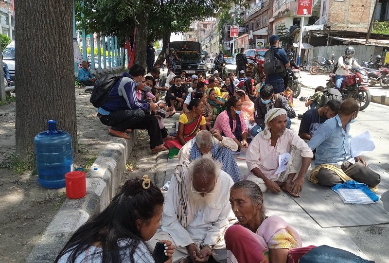 मिटरब्याज पीडितले न्यायका लागि फेरि काठमाण्डौसम्म पैदलयात्रा गर्ने