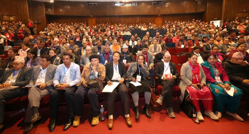 माओवादी महाधिवेशन प्रतिनिधि बन्न १० वर्षको अनुभव हुनुपर्ने