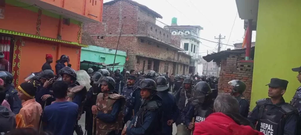 ईशनाथ घटना ; सरस्वतीको मूर्ति सेलाउन डीआईजीको कमाण्डमा ७ सय प्रहरी परिचालन