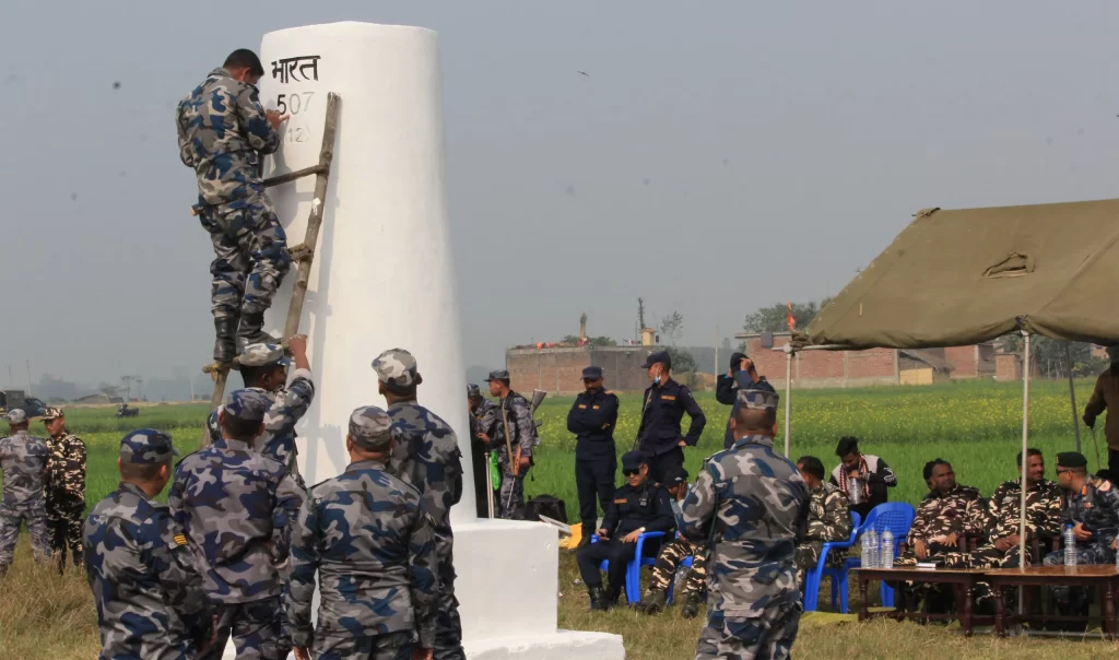 दशगजा क्षेत्रका जीर्ण सीमा स्तम्भको मर्मत सम्भार सुरु