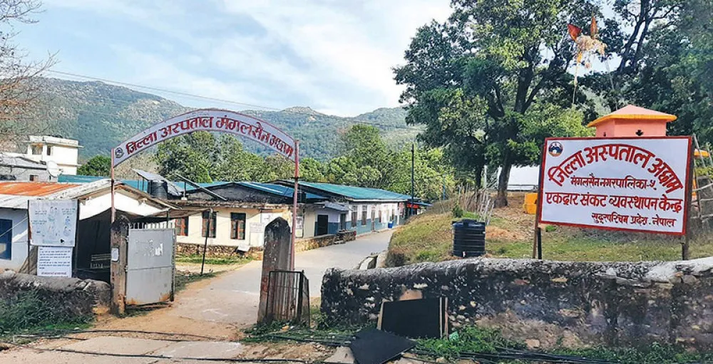 अस्पतालकै फार्मेसीबाट म्याद नाघेका औषधि बिक्री