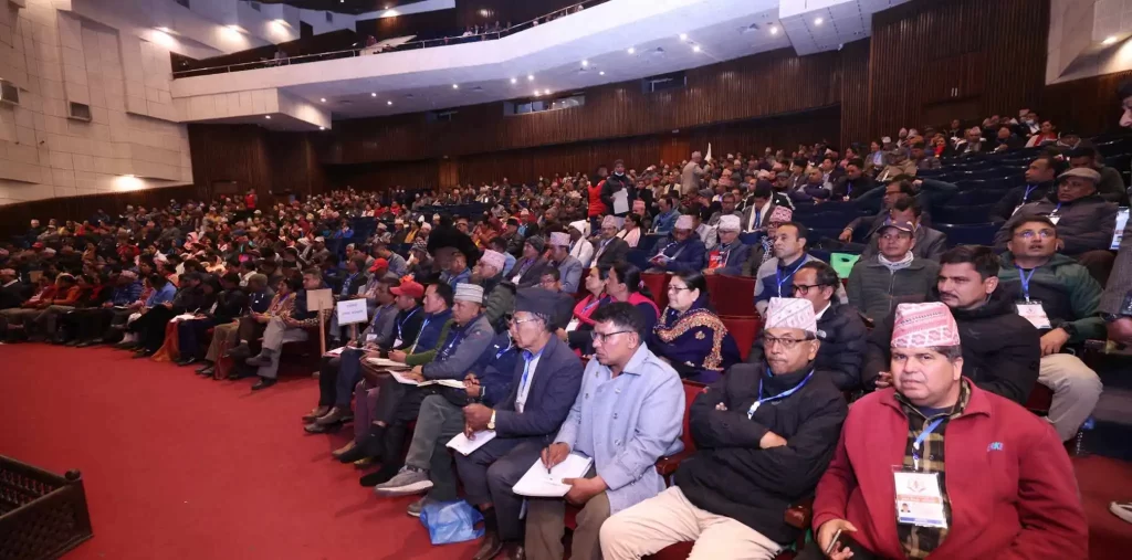 माओवादीले पार्टीभित्र गुटबन्दी गरेमा कारबाही गर्ने