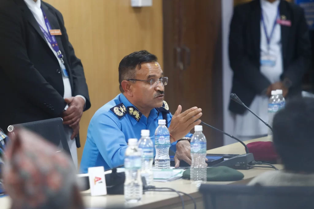 गृहमन्त्री लामिछानेविरुद्ध सहकारी ठगीको मुद्दा छैन ; महानिरीक्षक कुँवर