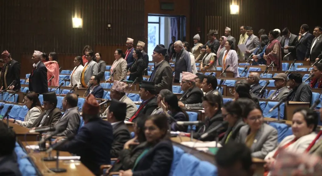 कांग्रेसले घेराऊ गर्दा रवि लामिछानेले विधेयक पेश गर्न पाएनन्